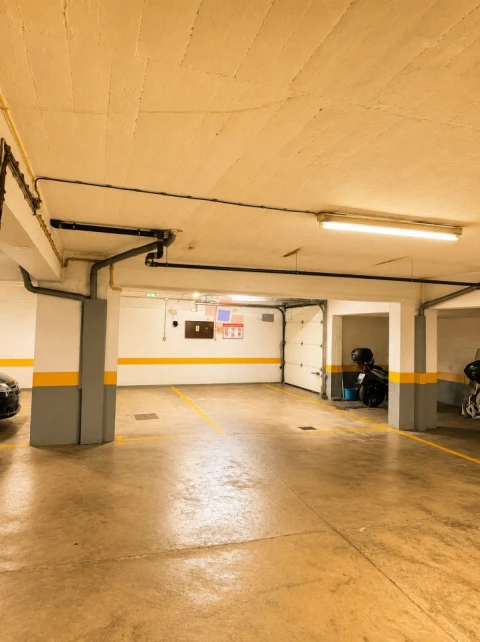 Apartamento T1 para Venda em Laranjeiro e Feijó