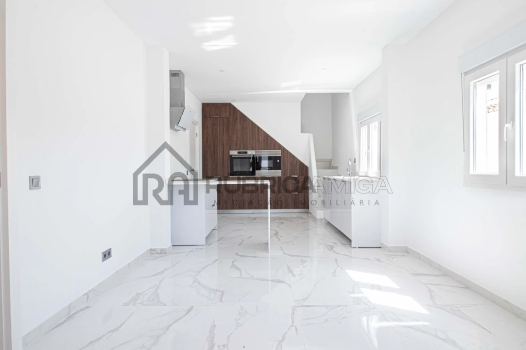 Moradia T2 para Venda em Loule (São Clemente) Foto 6