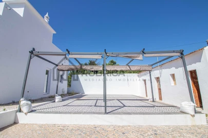 Moradia T2 para Venda em Loule (São Clemente)