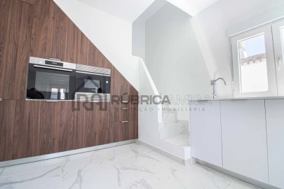 Moradia T2 para Venda em Loule (São Clemente)