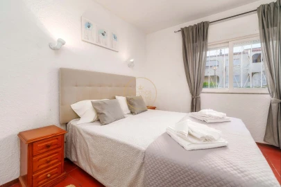Apartamento T1 para Venda em Quarteira