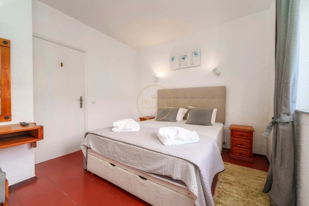 Apartamento T1 para Venda em Quarteira Foto 16