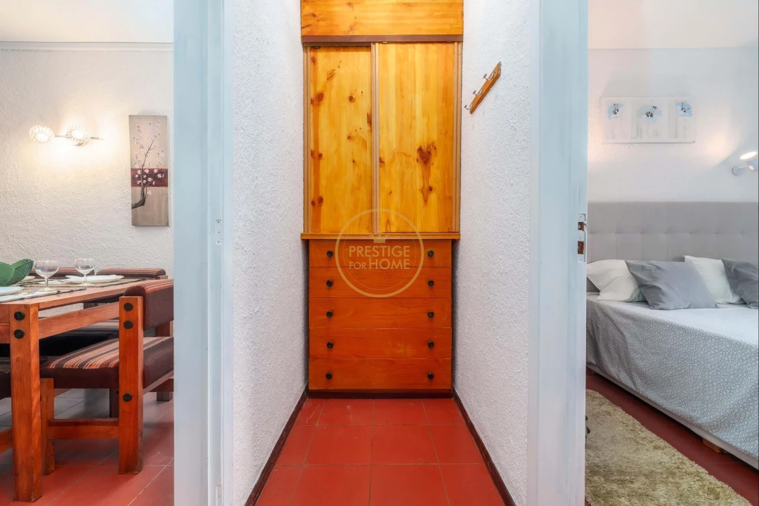 Apartamento T1 para Venda em Quarteira Foto 14