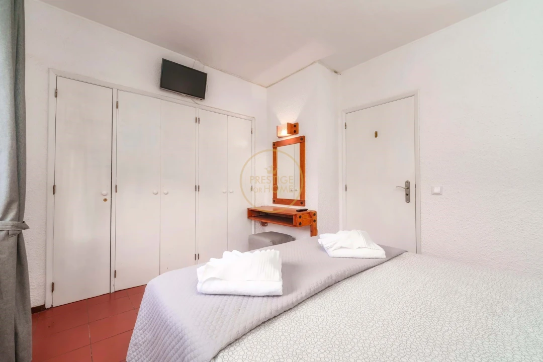 Apartamento T1 para Venda em Quarteira Foto 17