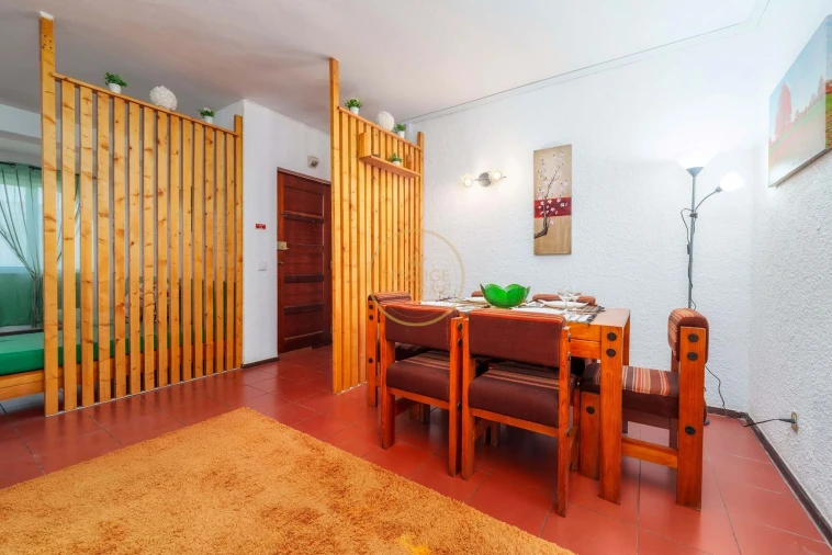 Apartamento T1 para Arrendamento férias em Quarteira Foto 8
