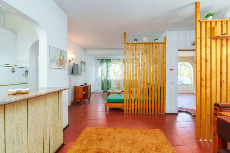 Apartamento T1 para Arrendamento férias em Quarteira Foto 13