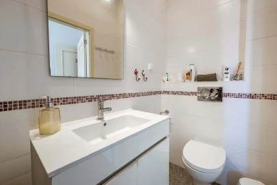 Negócio para Venda em Lagos (São Sebastião e Santa Maria)