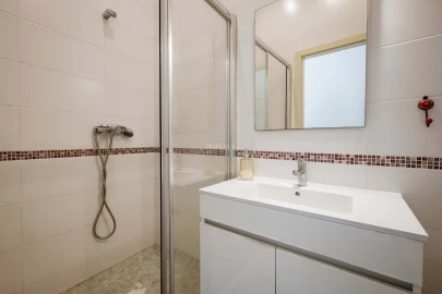 Negócio para Venda em Lagos (São Sebastião e Santa Maria)