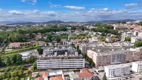Apartamento T3 para Venda em Oliveira, São Paio e São Sebastião
