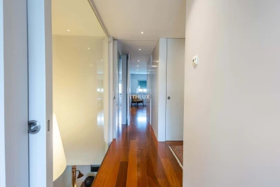 Apartamento T3 para Venda em Oliveira, São Paio e São Sebastião