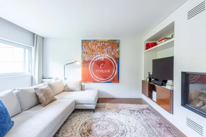 Apartamento T3 para Venda em Oliveira, São Paio e São Sebastião