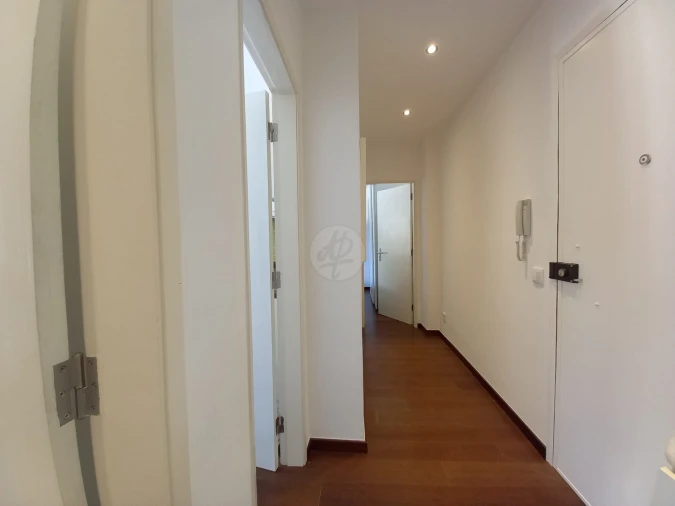 Apartamento T1 para Venda em Lagos (São Sebastião e Santa Maria) Foto 9