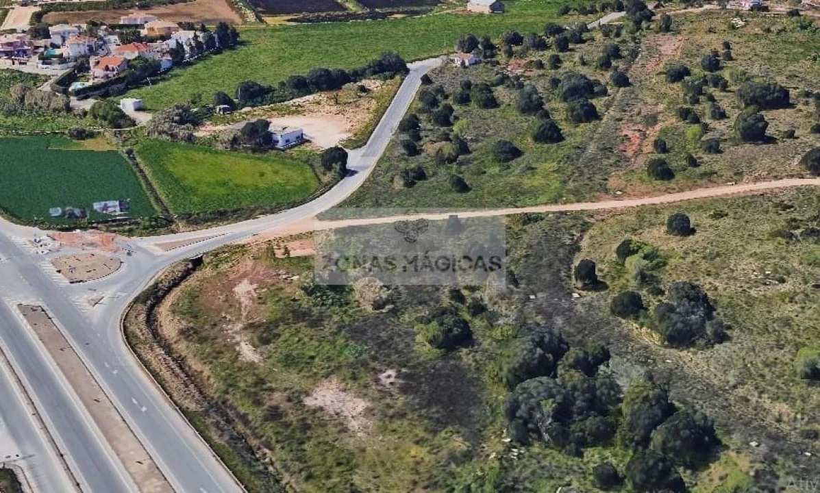 Terreno para Venda em Lagos (São Sebastião e Santa Maria) Foto 7