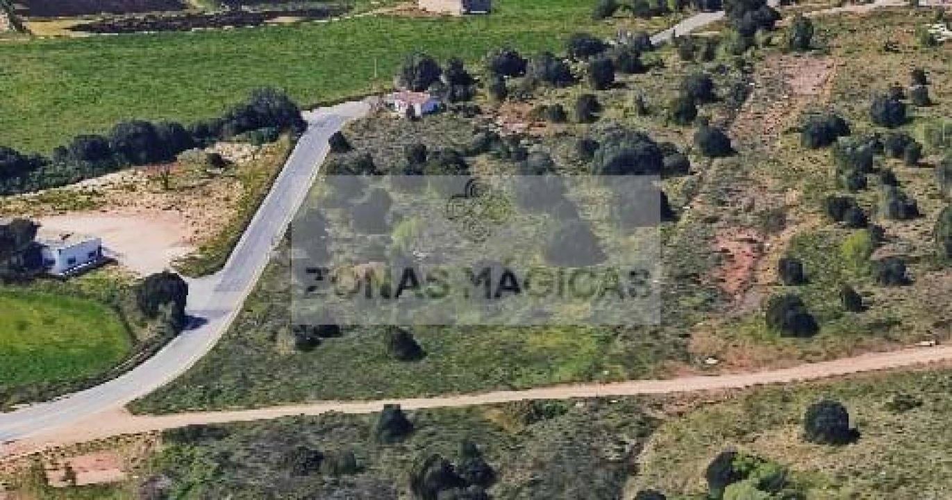 Terreno para Venda em Lagos (São Sebastião e Santa Maria) Foto 8