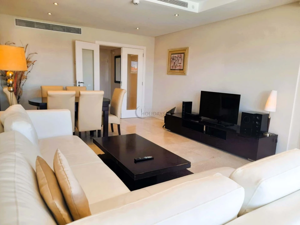 Apartamento T2 para Venda em Quarteira Foto 4