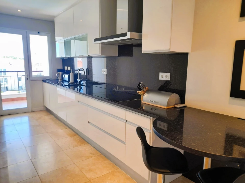 Apartamento T2 para Venda em Quarteira Foto 7