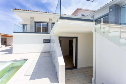 Moradia T6 para Venda em Colares
