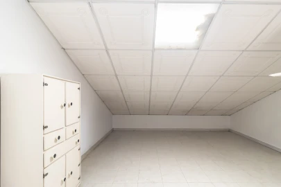 Apartamento T3 para Venda em Baixa da Banheira e Vale da Amoreira