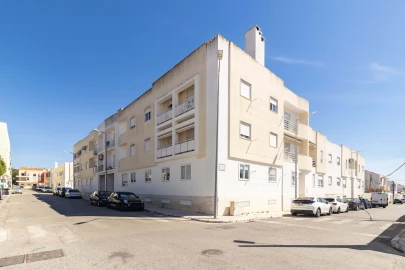 Apartamento T3 para Venda em Baixa da Banheira e Vale da Amoreira