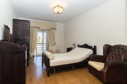 Apartamento T3 para Venda em Baixa da Banheira e Vale da Amoreira