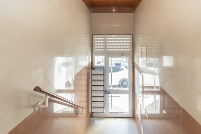 Apartamento T3 para Venda em Baixa da Banheira e Vale da Amoreira