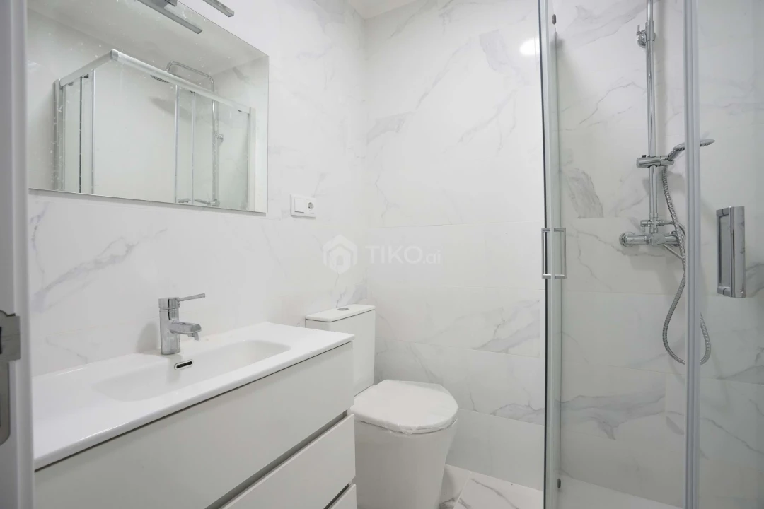 Apartamento T1 para Venda em Águas Livres Foto 8