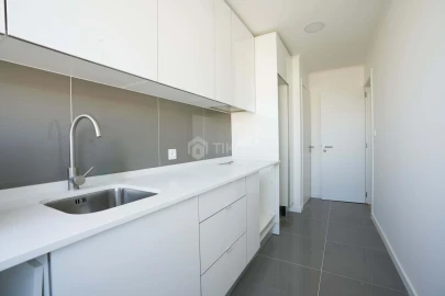Apartamento T1 para Venda em Águas Livres