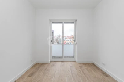 Apartamento T1 para Venda em Águas Livres