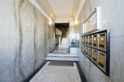 Apartamento T1 para Venda em Águas Livres