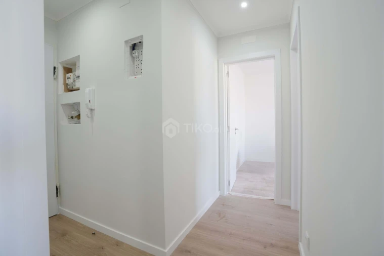 Apartamento T1 para Venda em Águas Livres Foto 3