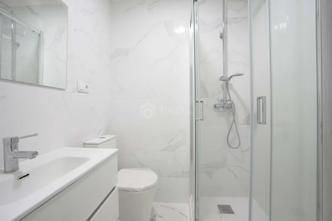 Apartamento T1 para Venda em Águas Livres Foto 9
