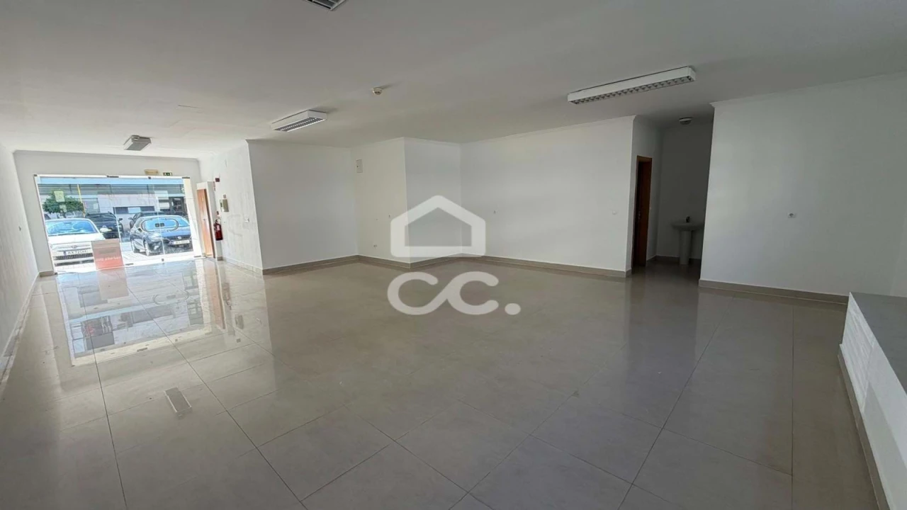 Negócio para Arrendamento em Santa Iria de Azoia, São João da Talha e Bobadela Foto 2