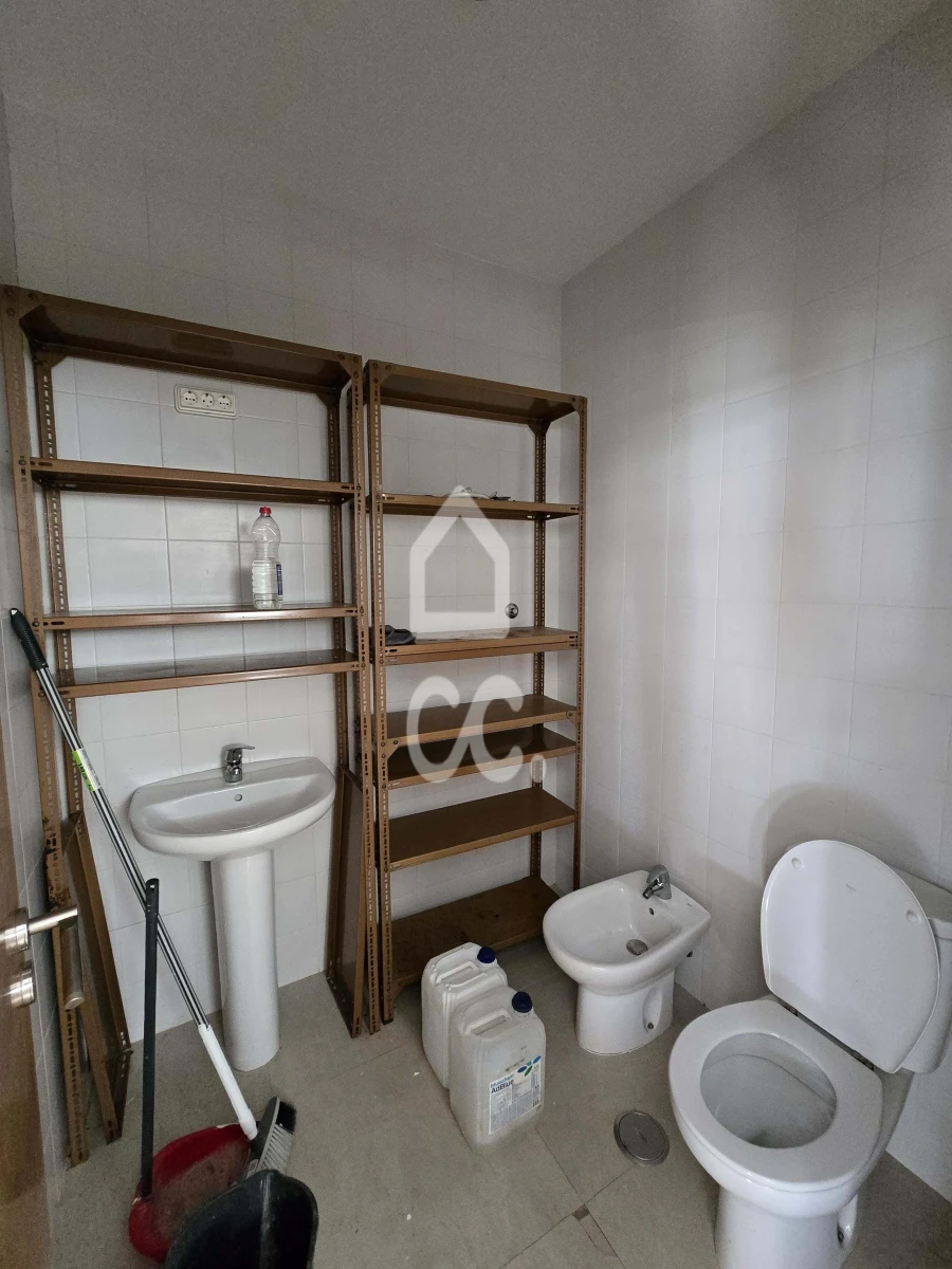 Negócio para Arrendamento em Santa Iria de Azoia, São João da Talha e Bobadela Foto 6
