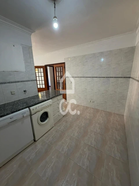Apartamento T2 para Venda em Algueirão-Mem Martins