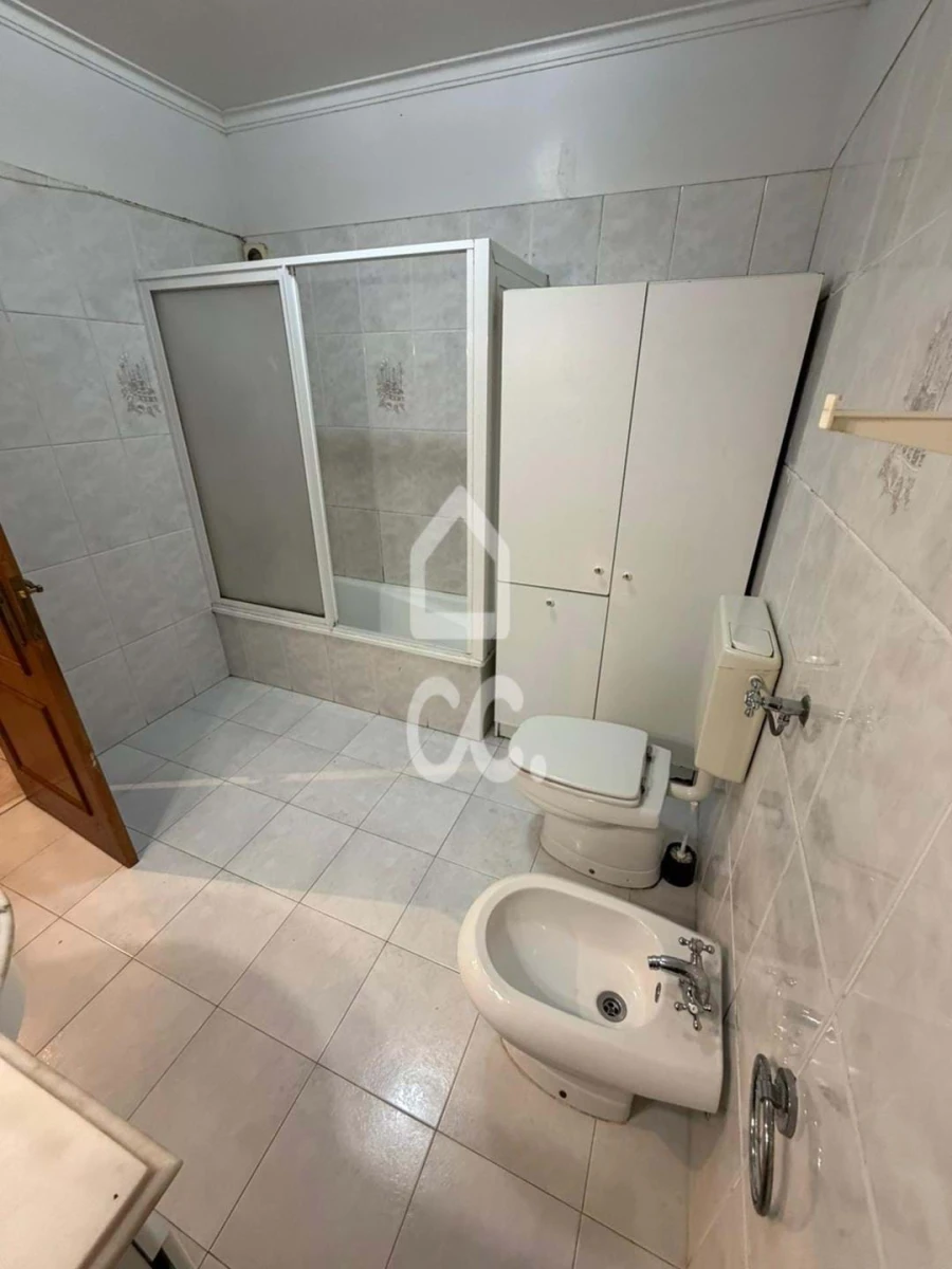 Apartamento T2 para Venda em Algueirão-Mem Martins Foto 14