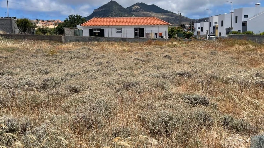 Terreno para Venda em Porto Santo