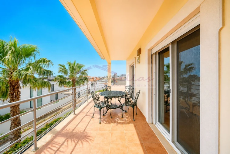 Moradia T4 para Venda em Albufeira e Olhos de Água Foto 32