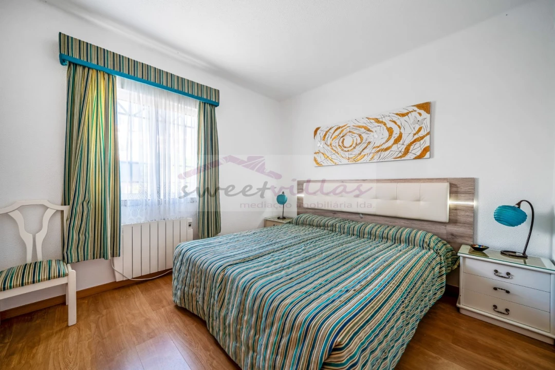 Apartamento T1 para Venda em Quarteira Foto 4