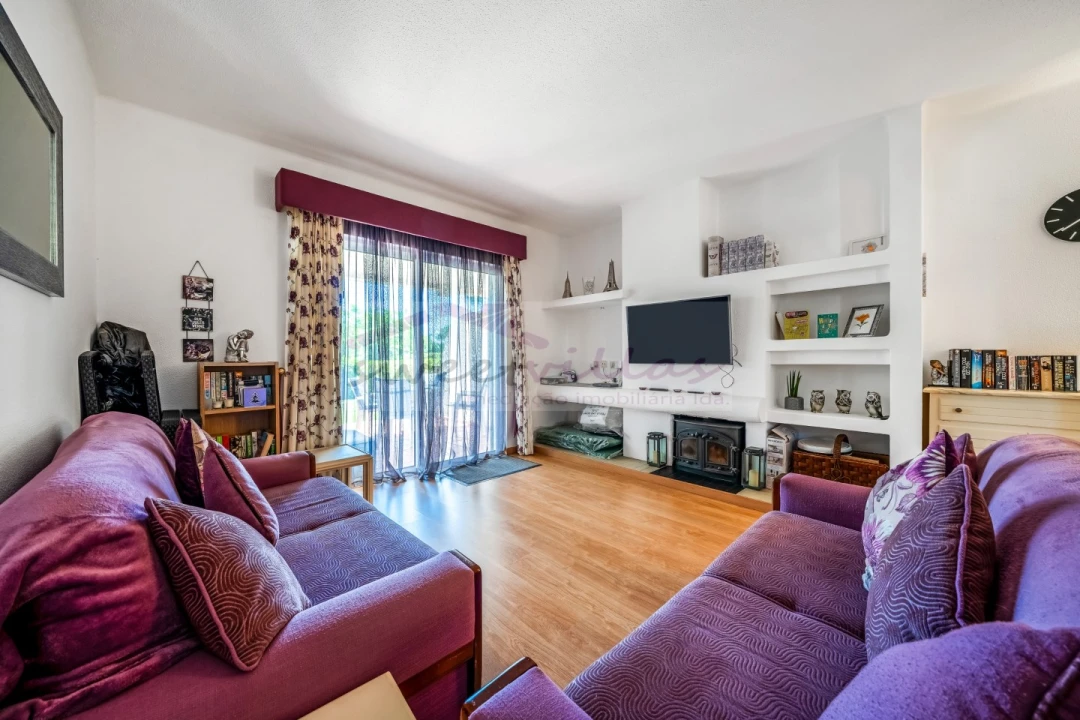 Apartamento T1 para Venda em Quarteira Foto 11