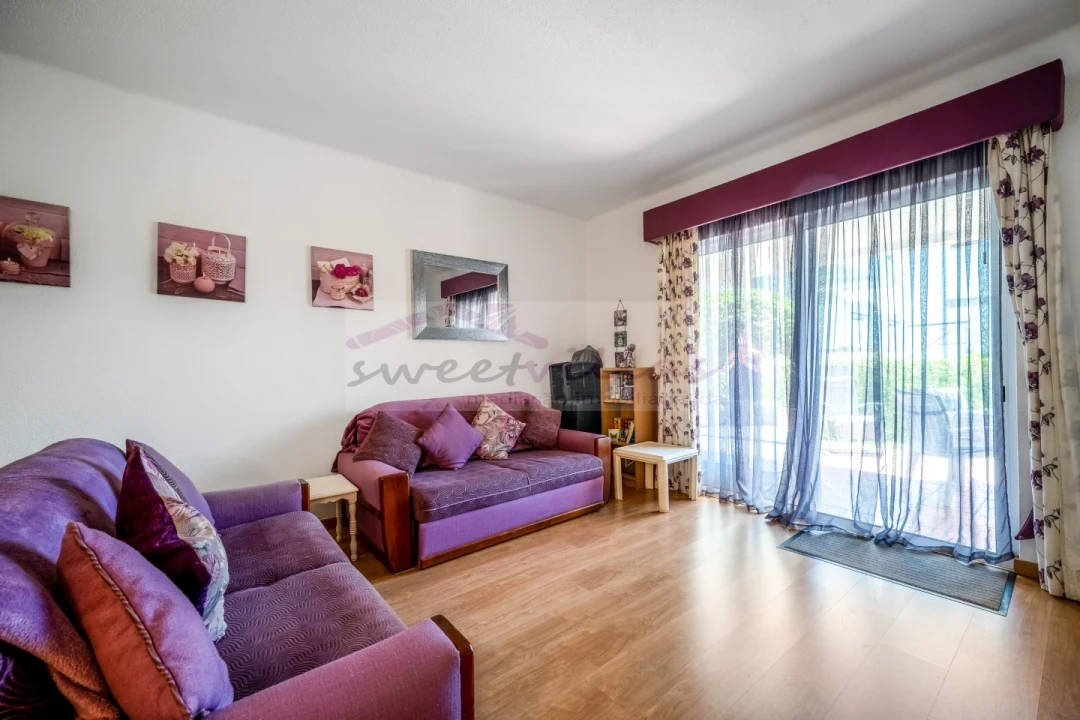 Apartamento T1 para Venda em Quarteira Foto 13