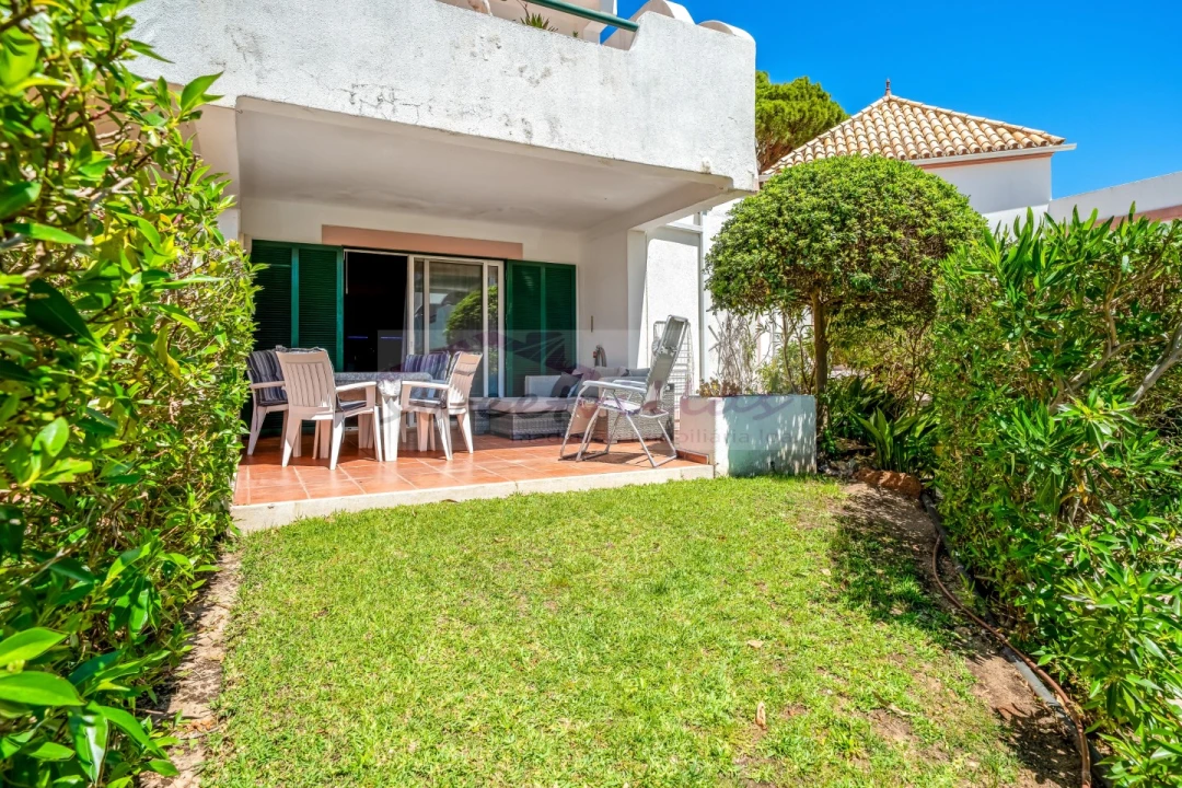 Apartamento T1 para Venda em Quarteira Foto 18