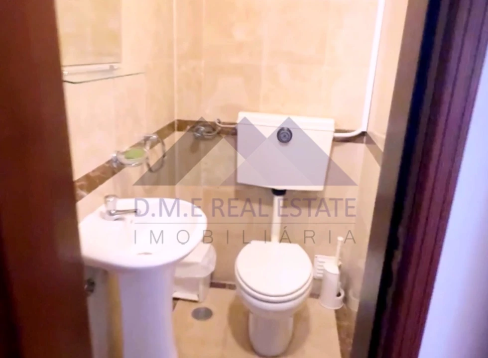 Apartamento T2 para Venda em Vila Real de Santo Antonio Foto 15