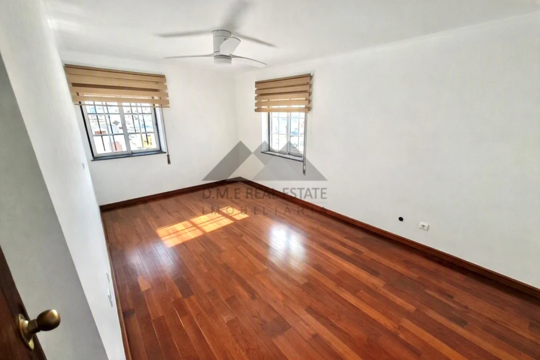 Apartamento T2 para Venda em Vila Real de Santo Antonio Foto 5