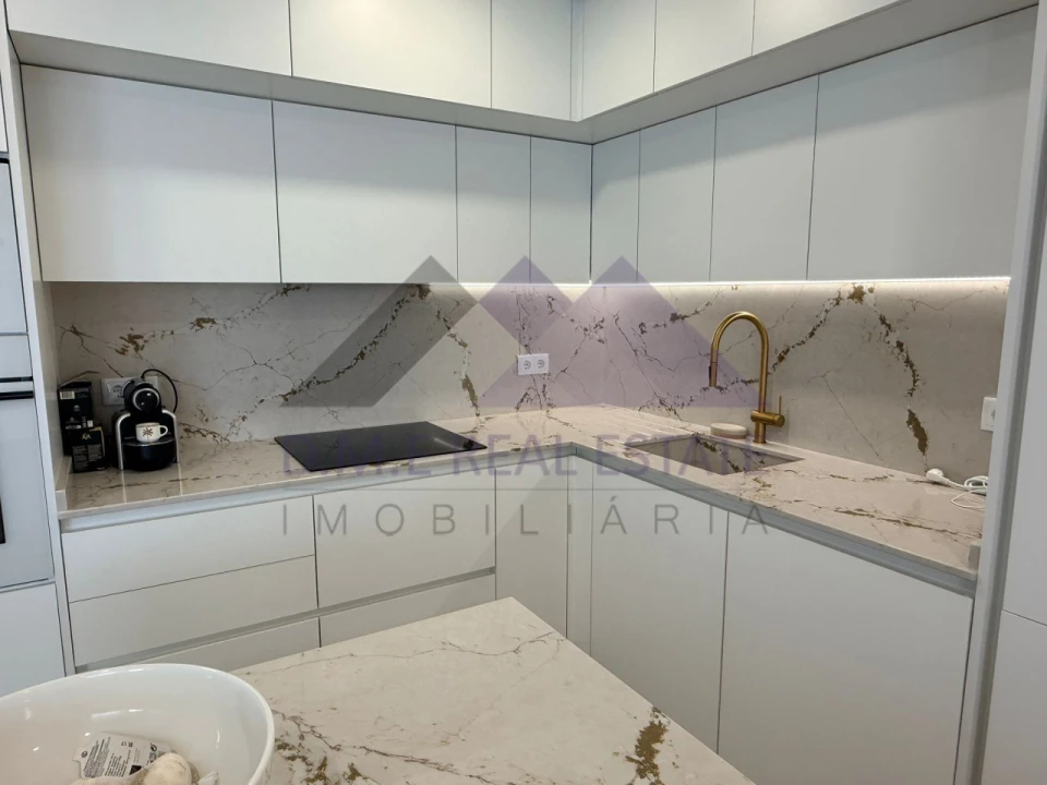 Apartamento T4 para Venda em Monte Gordo Foto 4
