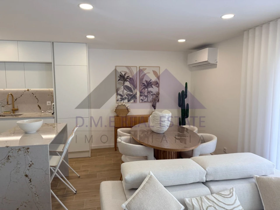 Apartamento T4 para Venda em Monte Gordo Foto 3