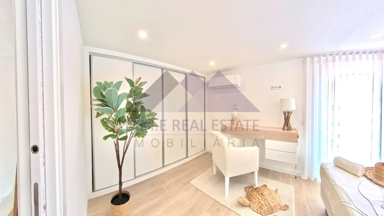 Apartamento T4 para Venda em Monte Gordo Foto 11