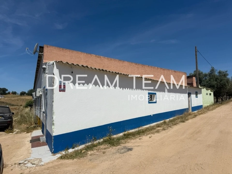 Quinta T0 para Venda em Cabrela Foto 1