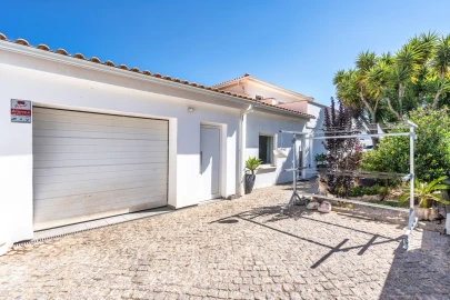 Moradia T3 para Venda em Mexilhoeira Grande