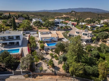 Moradia T3 para Venda em Mexilhoeira Grande