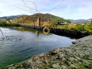Moradia T0 para Venda em Santa Maria de Sardoura